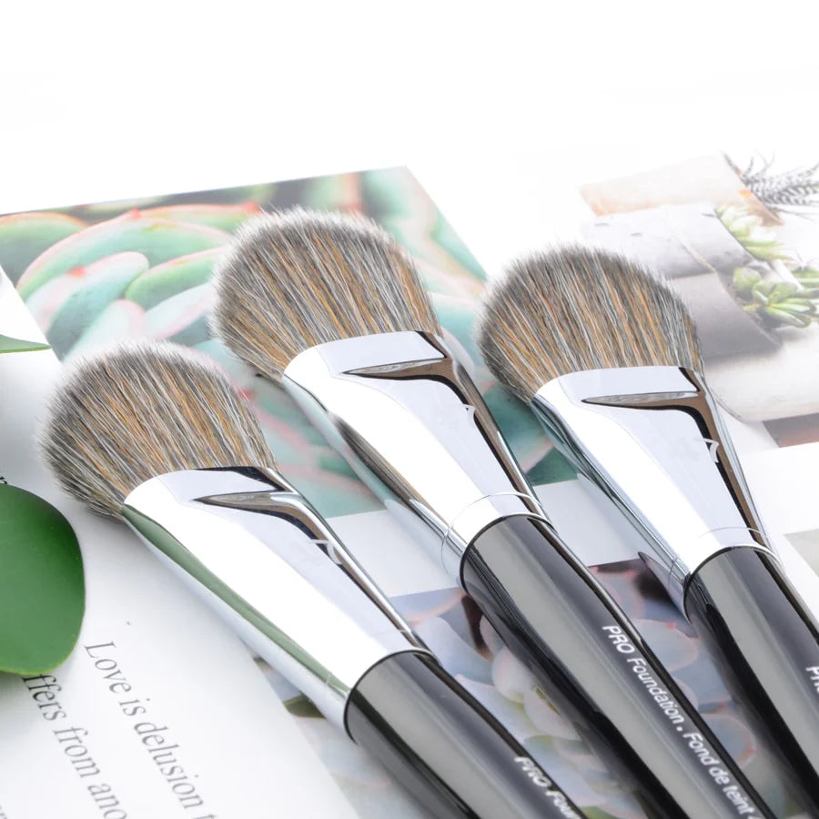 Pro Foundation Make Up Brush