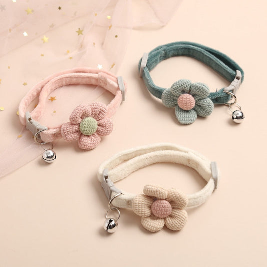 Cute knitting Flower Bell Necklace Pet Collar